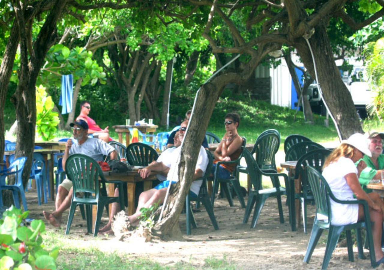 The Reef Beach Huts Hotel Vieux Fort Exterior foto